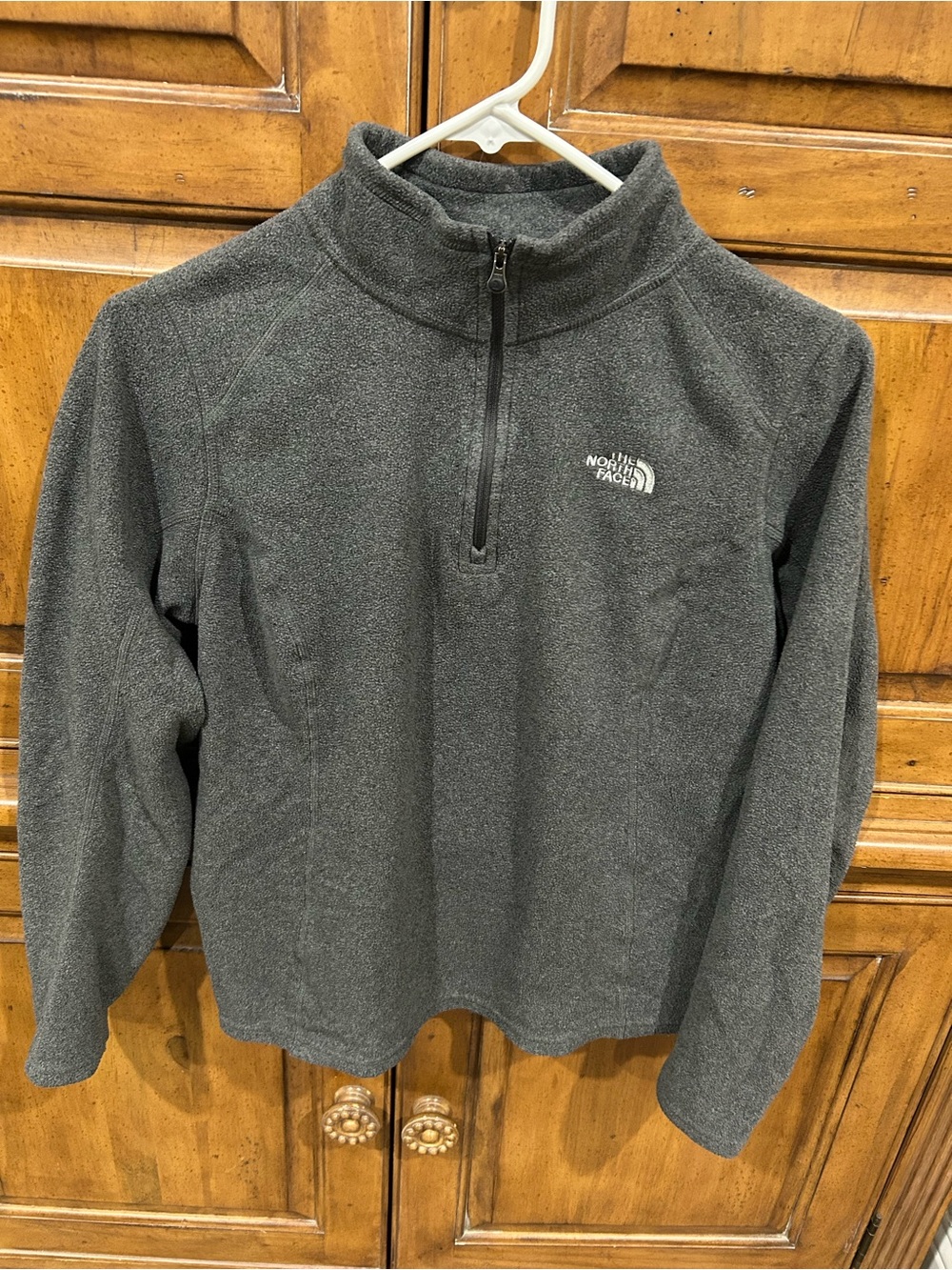 The North Face women’s Dark Gray Half-Zip Fleece Pullover
